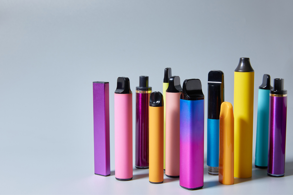 El vapeo supera al tabaco en los jóvenes: un 32% frente a un 15% lo ha probado, según informe de la OMS | Médicos y Pacientes - Portal informativo de la Organización Médica Colegial