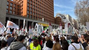 CESM y SMA anuncian la convocatoria de una huelga médica contra el ...
